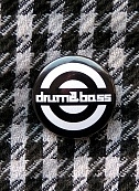Černý drum and bass placka